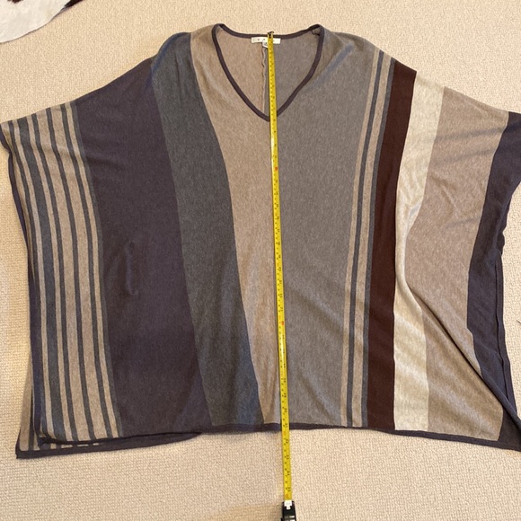 Tunic - Picture 6 of 7